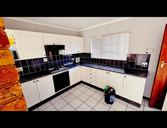 3 BEDROOM PROPERTY TO RENT IN BEYERS PARK